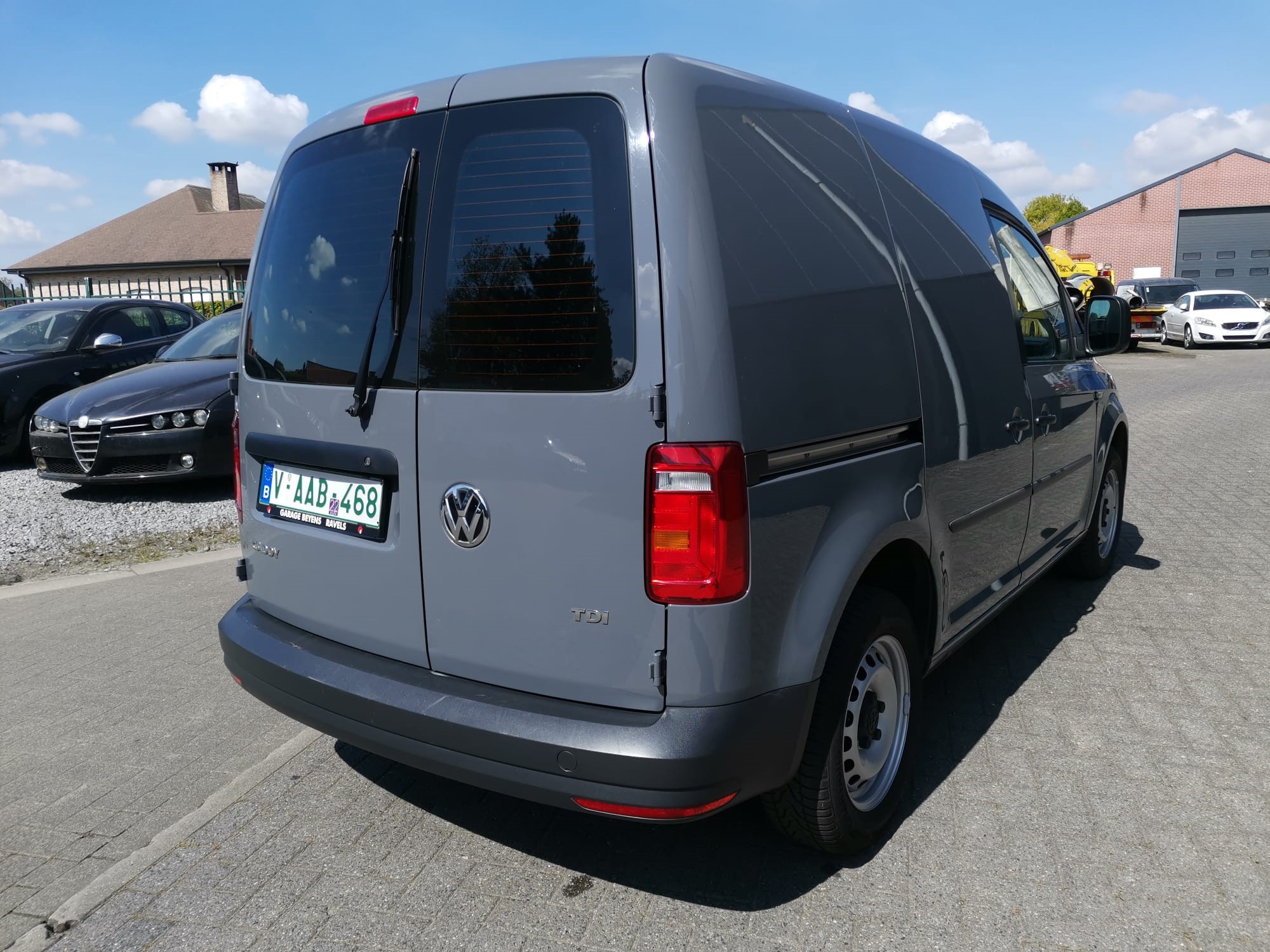 Volkswagen Caddy Garage Beyens